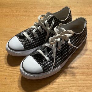 Converse Black and White Checks Sneakers